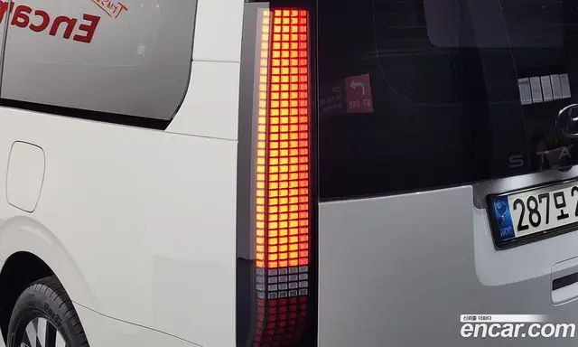 Hyundai Staria 2022 3.5 автомат (гидро), миниатюра 9 Hyundai Staria 2022 3.5 автомат (гидро), миниатюра 9