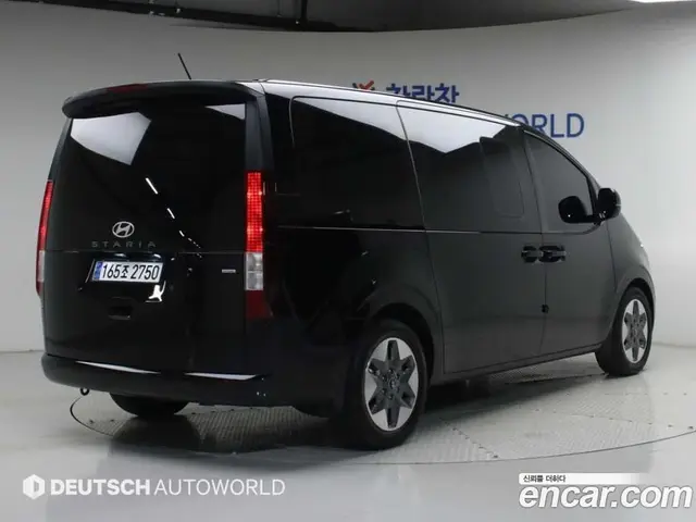 Hyundai Staria 2024 2.2 автомат (гидро), миниатюра 2