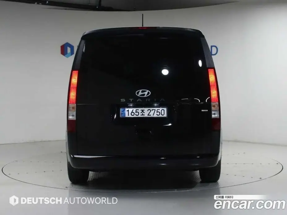 Hyundai Staria 2024 2.2 автомат (гидро), фото 4