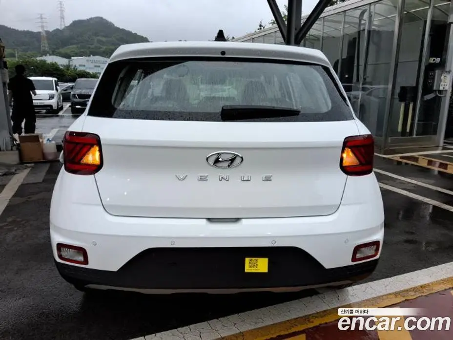 Hyundai Venue 2026 1.6 автомат (гидро), фото 4 Hyundai Venue 2026 1.6 автомат (гидро), фото 4