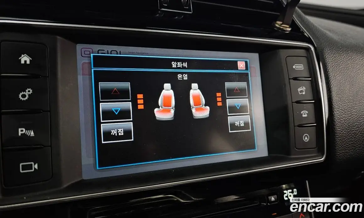Jaguar XE 2016 2.0 автомат (гидро), фото 18 Jaguar XE 2016 2.0 автомат (гидро), фото 18