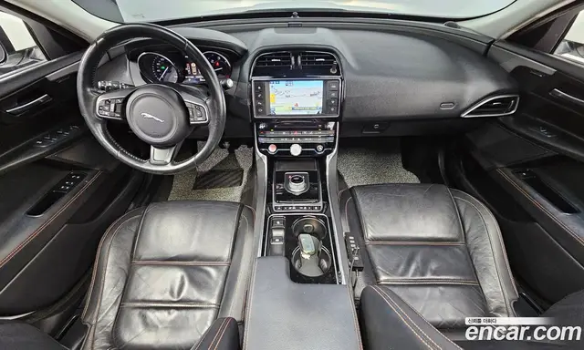 Jaguar XE 2016 2.0 автомат (гидро), миниатюра 7 Jaguar XE 2016 2.0 автомат (гидро), миниатюра 7
