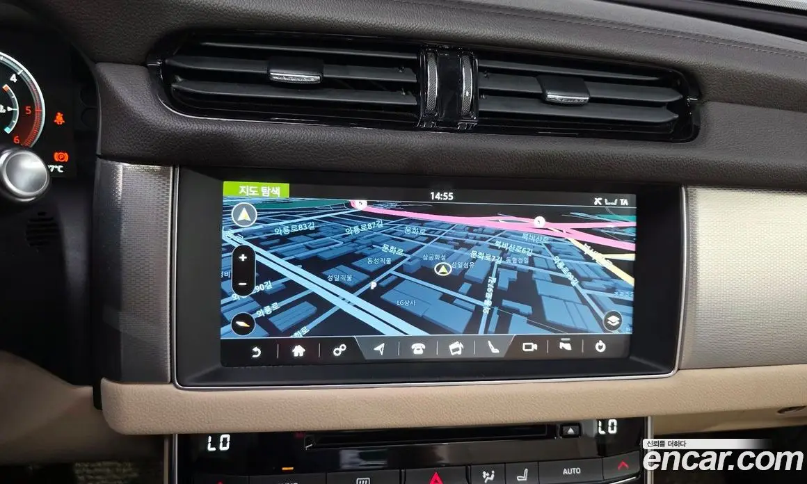 Jaguar XF 2017 2.0 автомат (гидро), фото 14 Jaguar XF 2017 2.0 автомат (гидро), фото 14