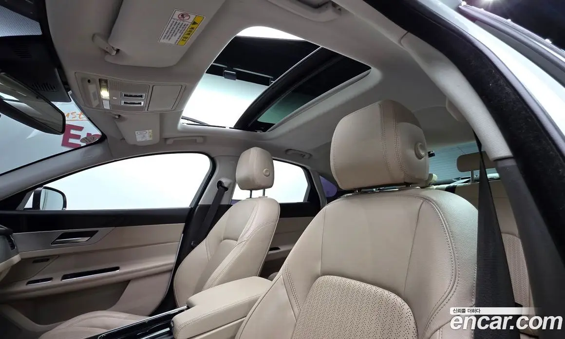 Jaguar XF 2017 2.0 автомат (гидро), фото 19 Jaguar XF 2017 2.0 автомат (гидро), фото 19