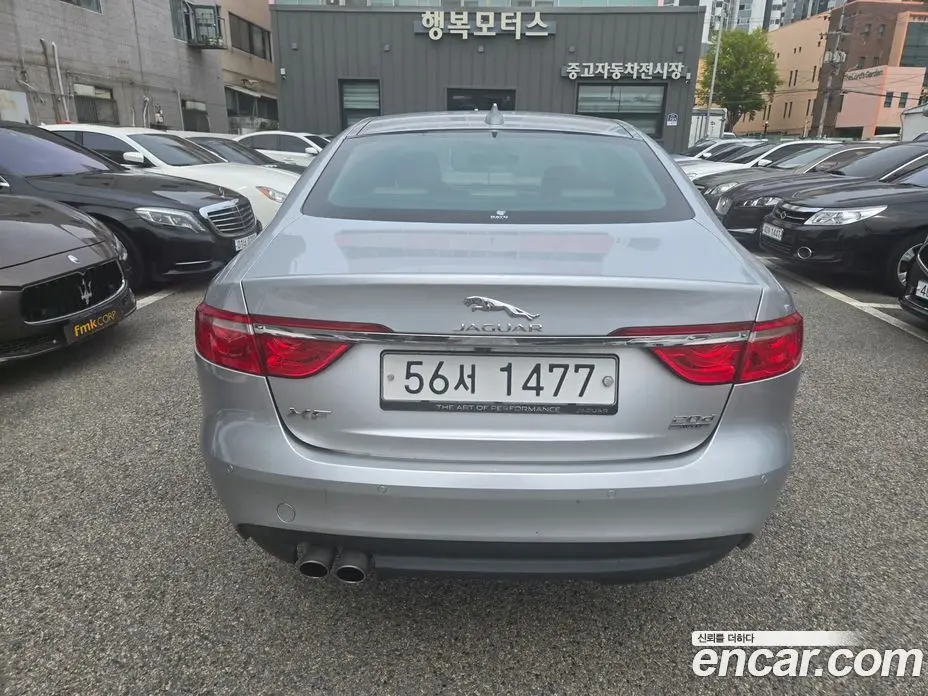 Jaguar XF 2017 2.0 автомат (гидро), фото 8 Jaguar XF 2017 2.0 автомат (гидро), фото 8