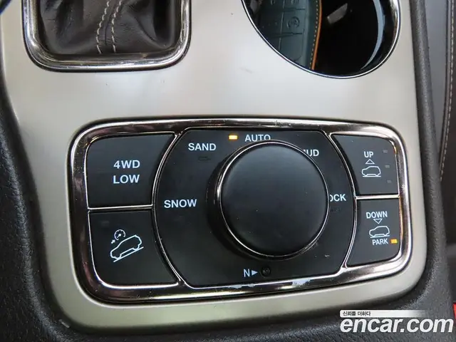 Jeep Cherokee 2016 3.0 автомат (гидро), миниатюра 11