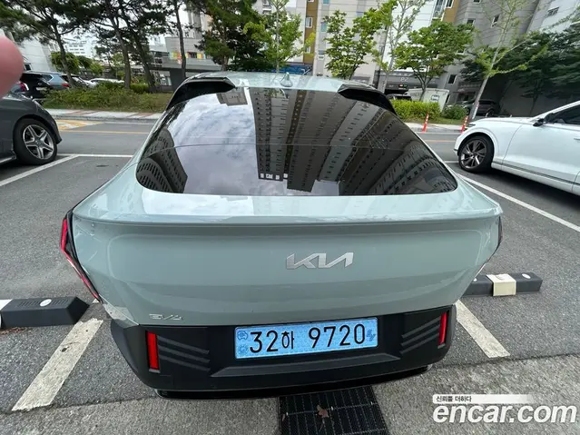 Kia EV4 2026 1.6 автомат (гидро), миниатюра 4 Kia EV4 2026 1.6 автомат (гидро), миниатюра 4