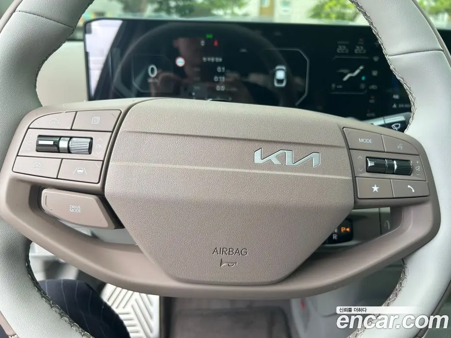 Kia EV4 2026 1.6 автомат (гидро), фото 5 Kia EV4 2026 1.6 автомат (гидро), фото 5