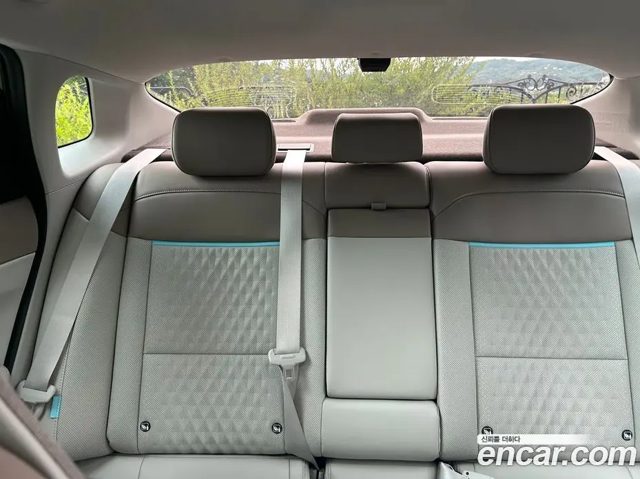 Kia EV4 2026 1.6 автомат (гидро), фото 9 Kia EV4 2026 1.6 автомат (гидро), фото 9