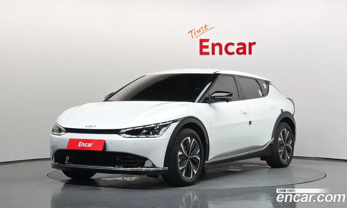 Kia EV6 2024 0.1 автомат (гидро), фото 1 Kia EV6 2024 0.1 автомат (гидро), фото 1