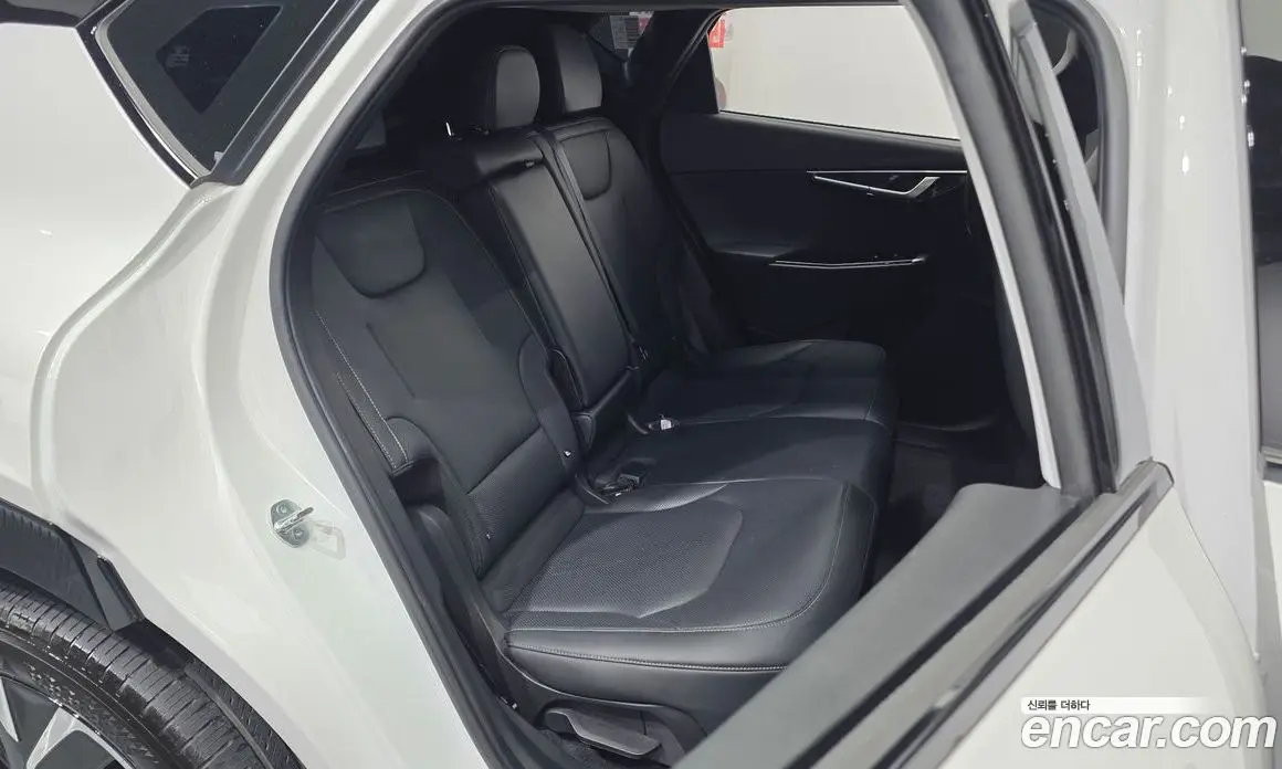 Kia EV6 2024 1.0 автомат (гидро), фото 18
