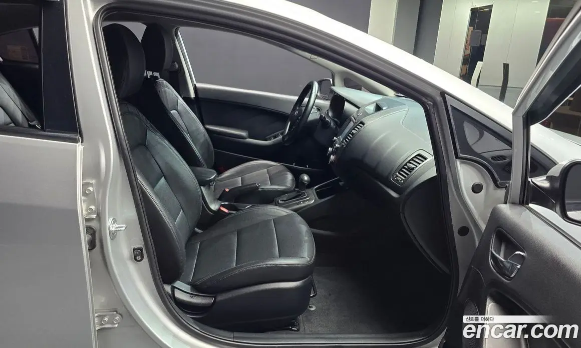 Kia K3 2013 1.6 автомат (гидро), фото 17 Kia K3 2013 1.6 автомат (гидро), фото 17