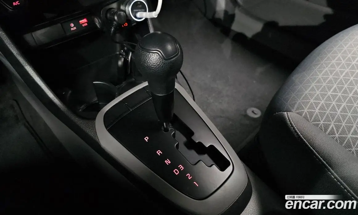 Kia Morning 2019 1.0 автомат (гидро), фото 12 Kia Morning 2019 1.0 автомат (гидро), фото 12