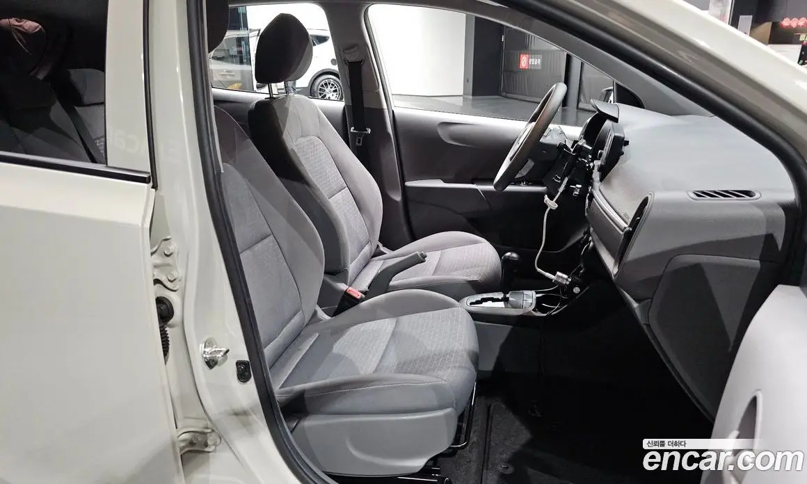 Kia Morning 2019 1.0 автомат (гидро), фото 18 Kia Morning 2019 1.0 автомат (гидро), фото 18