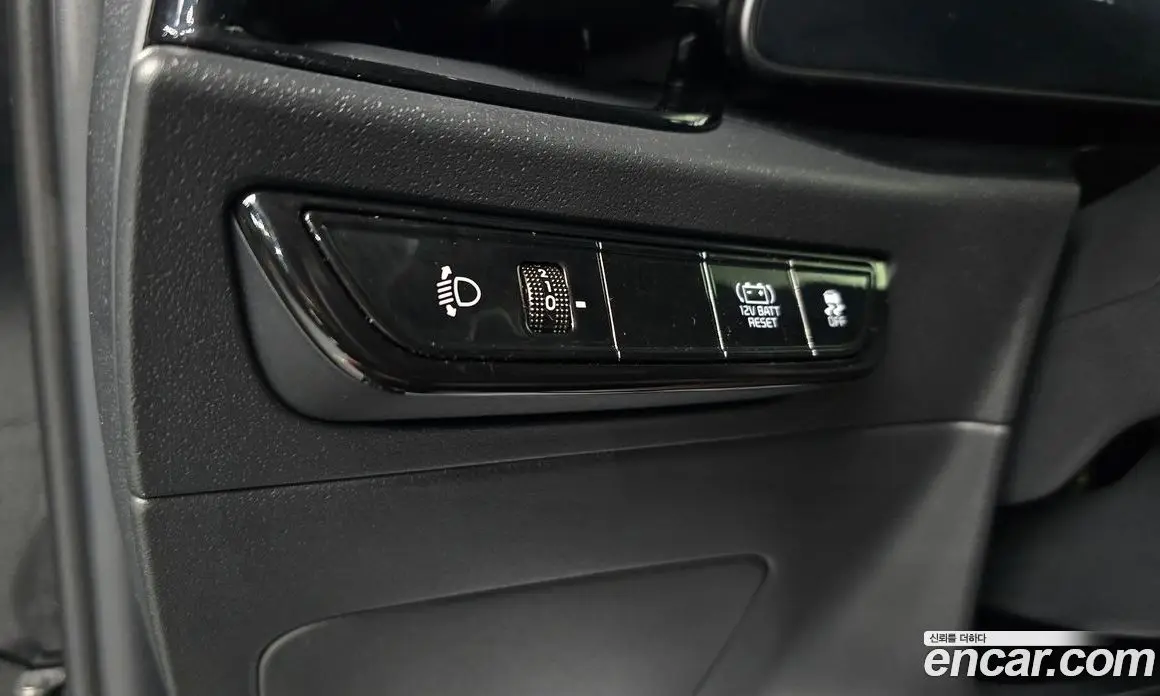 Kia Niro 2024 1.6 автомат (гидро), фото 14 Kia Niro 2024 1.6 автомат (гидро), фото 14