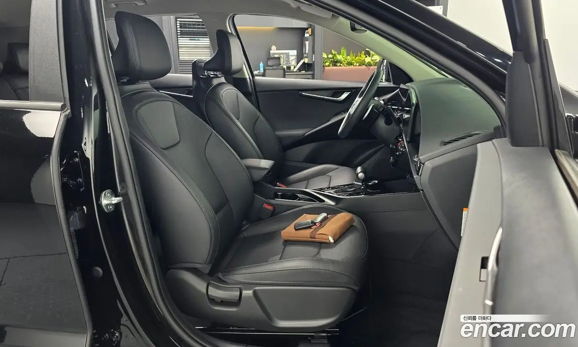 Kia Niro 2024 1.6 автомат (гидро), фото 10 Kia Niro 2024 1.6 автомат (гидро), фото 10