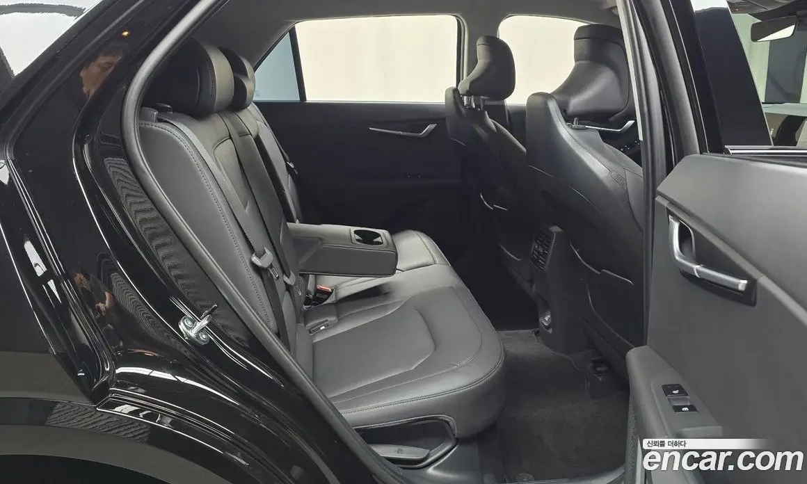 Kia Niro 2026 1.6 автомат (гидро), фото 16 Kia Niro 2026 1.6 автомат (гидро), фото 16