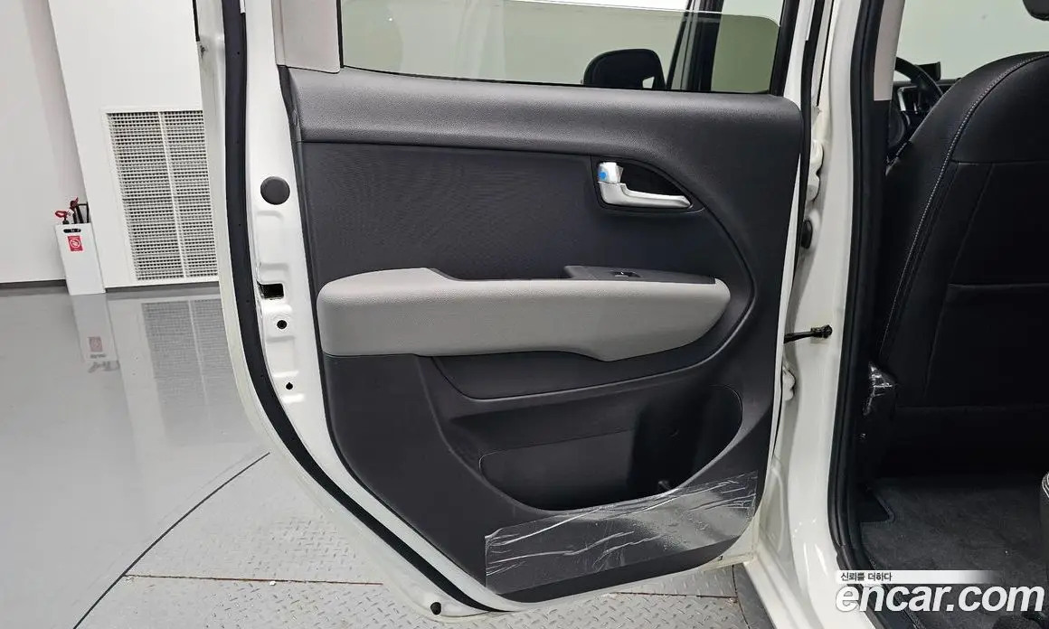 Kia Ray 2020 1.0 автомат (гидро), фото 14