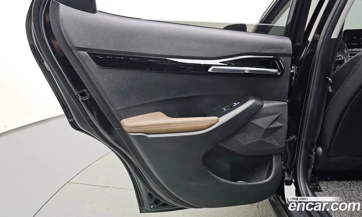 Kia Seltos 2020 1.6 автомат (гидро), фото 14 Kia Seltos 2020 1.6 автомат (гидро), фото 14