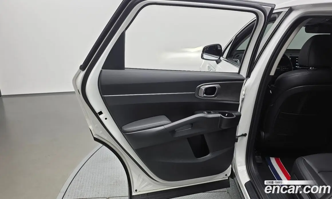 Kia Sorento 2026 2.5 автомат (гидро), фото 15 Kia Sorento 2026 2.5 автомат (гидро), фото 15