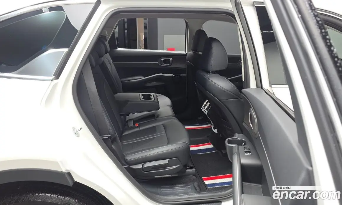 Kia Sorento 2026 2.5 автомат (гидро), фото 18 Kia Sorento 2026 2.5 автомат (гидро), фото 18