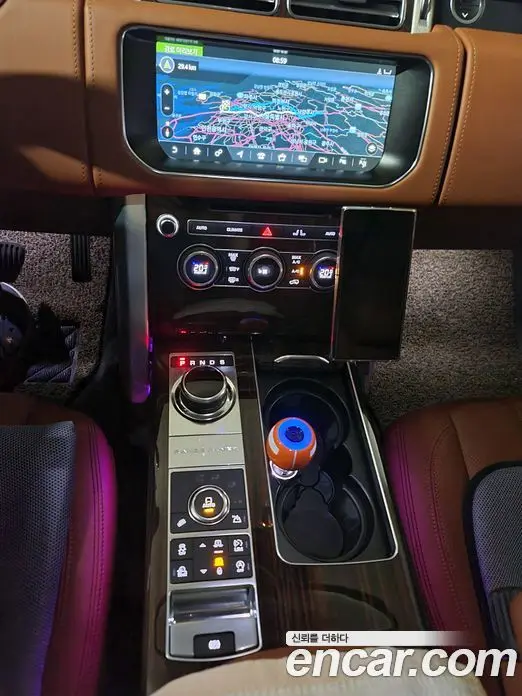 Land Rover Range Rover 2017 4.4 автомат (гидро), миниатюра 8
