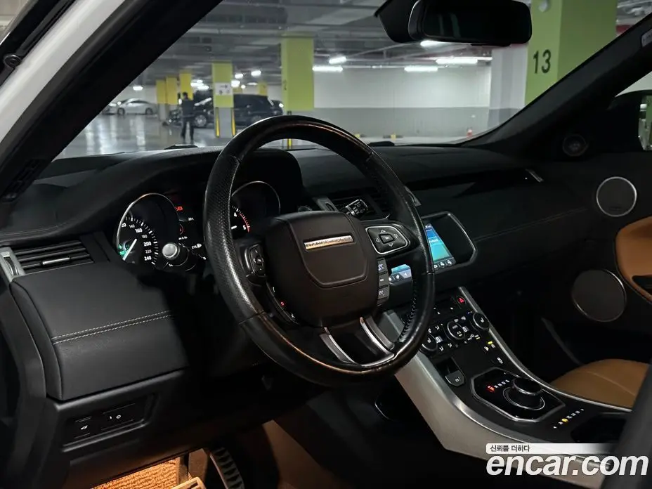 Land Rover Range Rover Evoque 2016 2.0 автомат (гидро), фото 9 Land Rover Range Rover Evoque 2016 2.0 автомат (гидро), фото 9