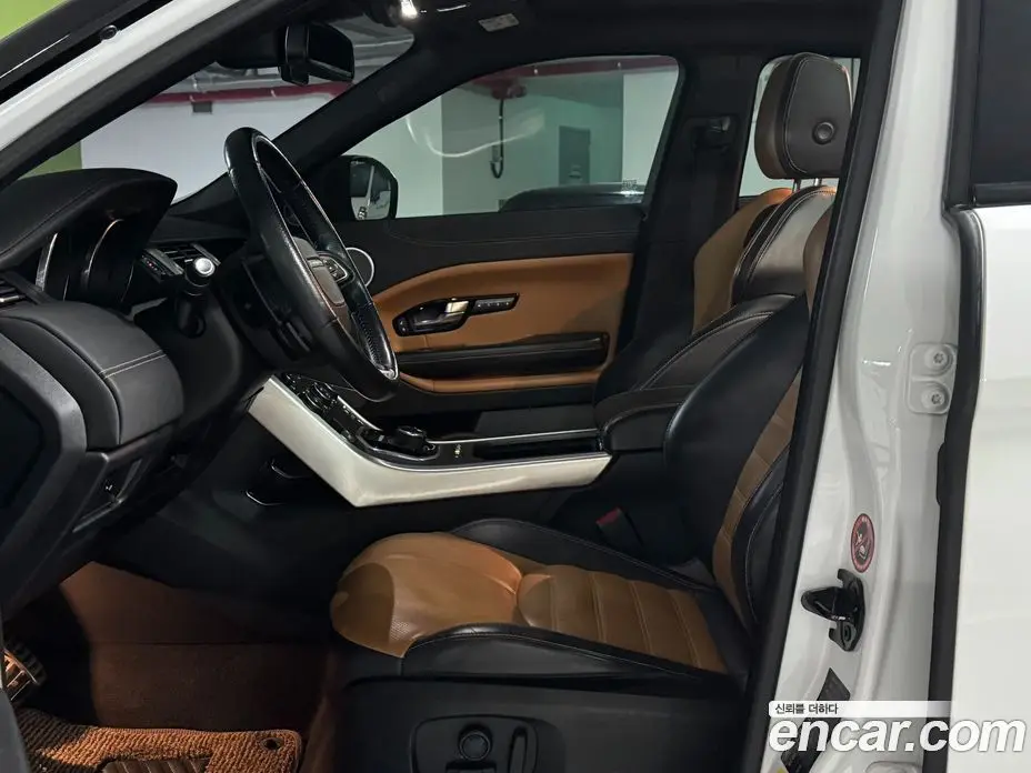 Land Rover Range Rover Evoque 2016 2.0 автомат (гидро), фото 10 Land Rover Range Rover Evoque 2016 2.0 автомат (гидро), фото 10