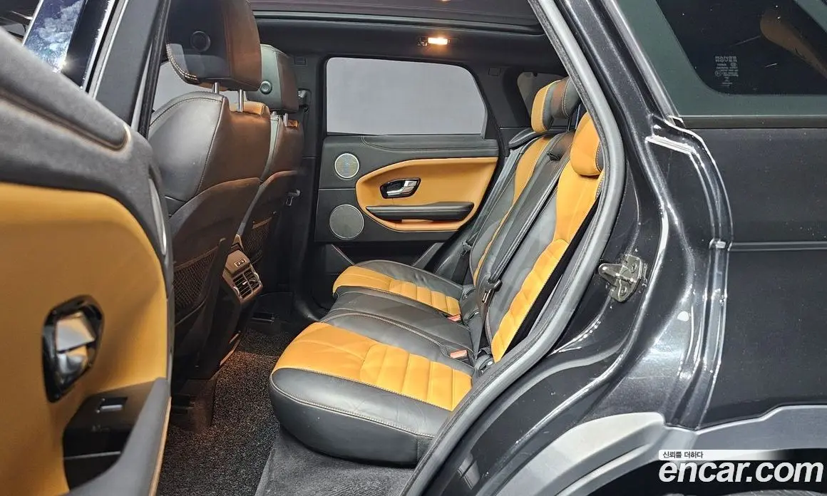 Land Rover Range Rover Evoque 2018 2.0 автомат (гидро), фото 16 Land Rover Range Rover Evoque 2018 2.0 автомат (гидро), фото 16
