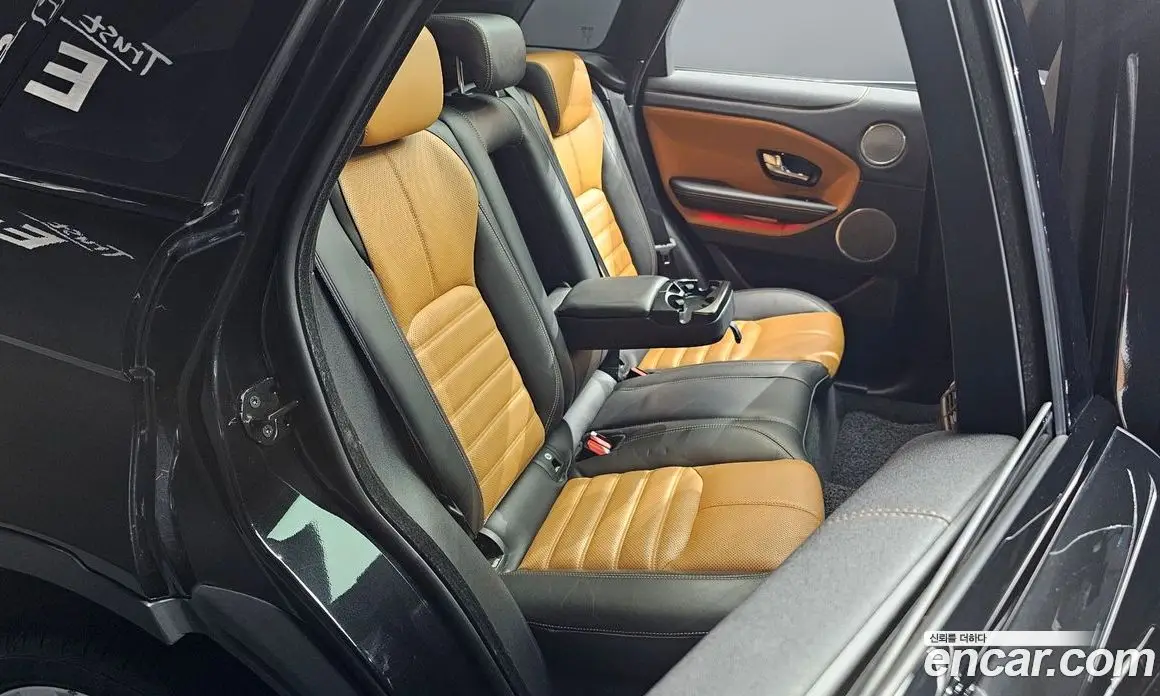Land Rover Range Rover Evoque 2018 2.0 автомат (гидро), фото 17 Land Rover Range Rover Evoque 2018 2.0 автомат (гидро), фото 17