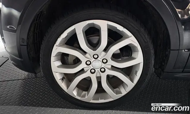 Land Rover Range Rover Evoque 2018 2.0 автомат (гидро), миниатюра 5 Land Rover Range Rover Evoque 2018 2.0 автомат (гидро), миниатюра 5