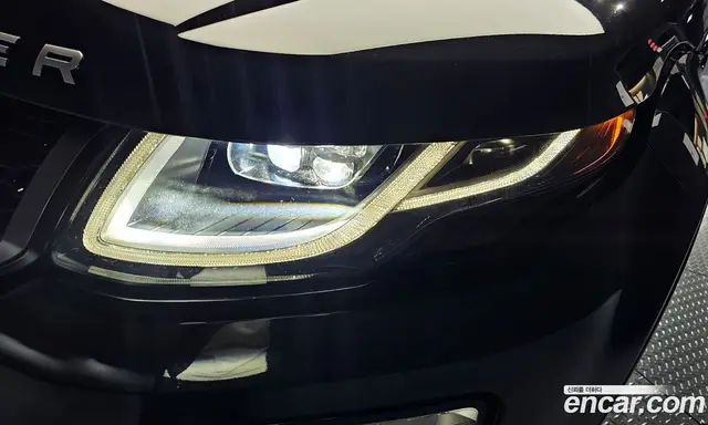Land Rover Range Rover Evoque 2018 2.0 автомат (гидро), миниатюра 8 Land Rover Range Rover Evoque 2018 2.0 автомат (гидро), миниатюра 8