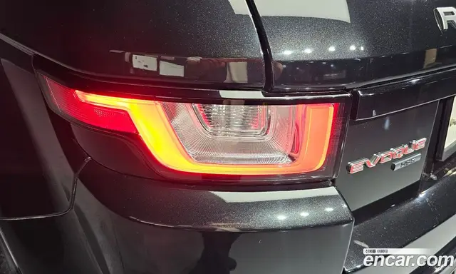 Land Rover Range Rover Evoque 2018 2.0 автомат (гидро), миниатюра 9 Land Rover Range Rover Evoque 2018 2.0 автомат (гидро), миниатюра 9