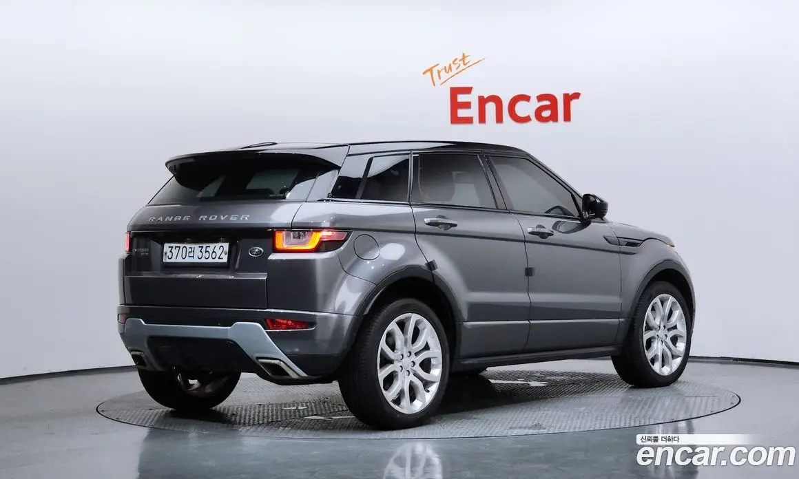 Land Rover Range Rover Evoque 2018 2.0 автомат (гидро), фото 2 Land Rover Range Rover Evoque 2018 2.0 автомат (гидро), фото 2