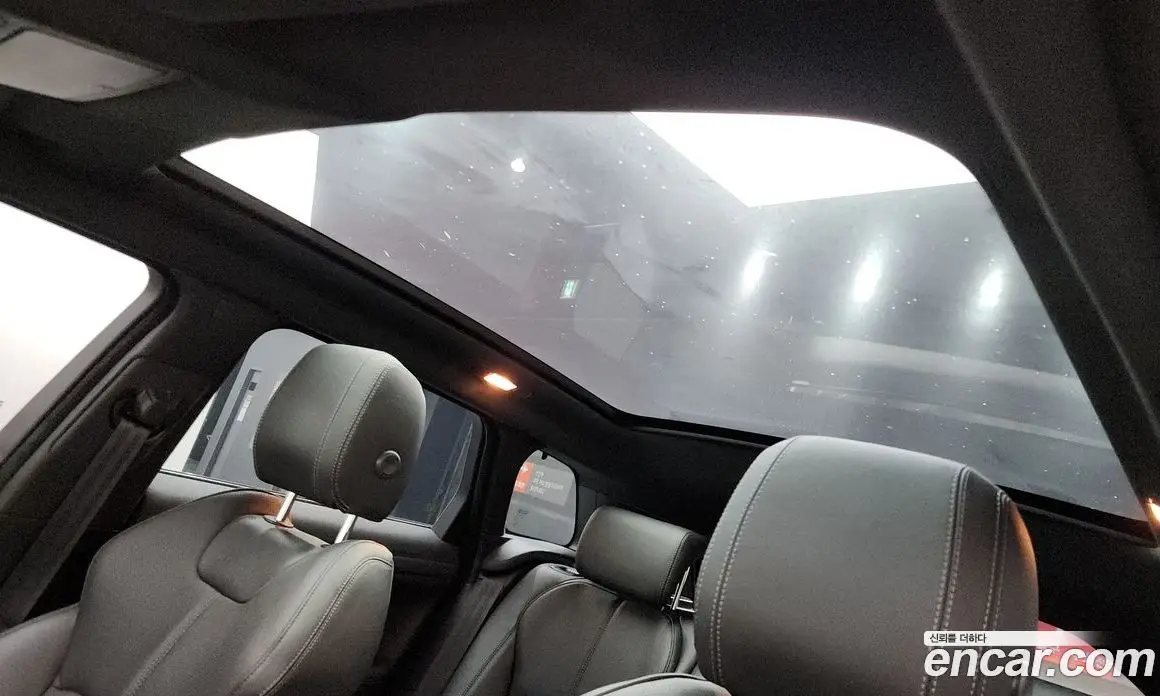 Land Rover Range Rover Evoque 2018 2.0 автомат (гидро), фото 16 Land Rover Range Rover Evoque 2018 2.0 автомат (гидро), фото 16