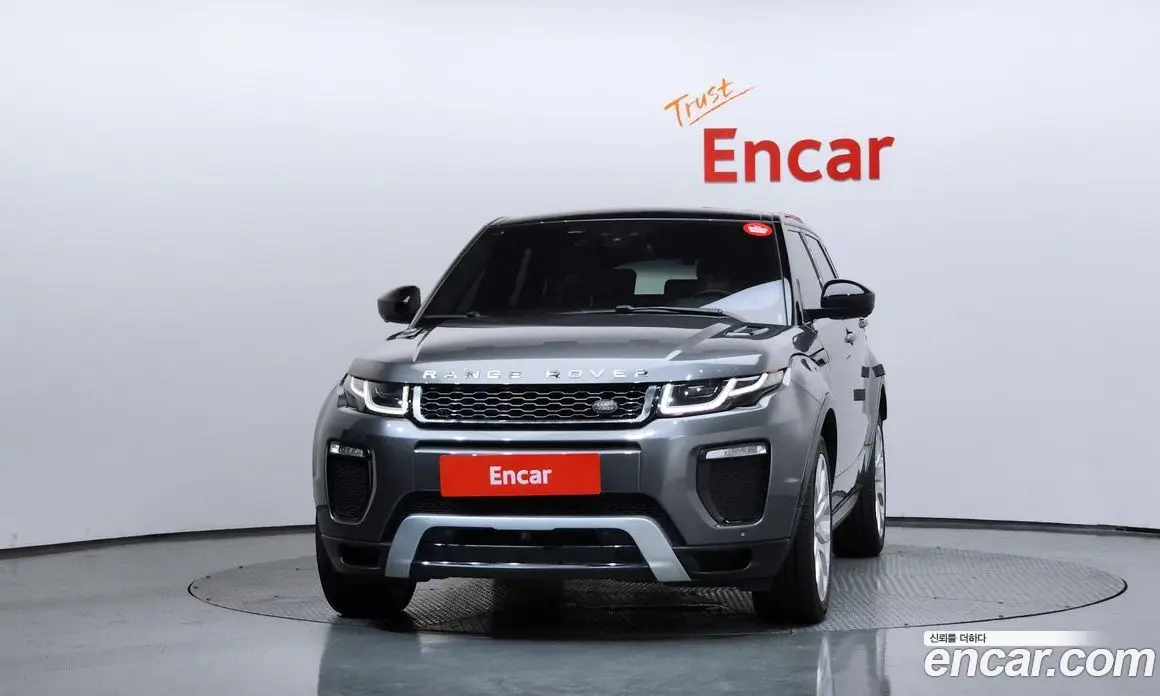 Land Rover Range Rover Evoque 2018 2.0 автомат (гидро), фото 3 Land Rover Range Rover Evoque 2018 2.0 автомат (гидро), фото 3