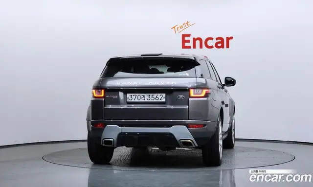 Land Rover Range Rover Evoque 2018 2.0 автомат (гидро), миниатюра 4 Land Rover Range Rover Evoque 2018 2.0 автомат (гидро), миниатюра 4