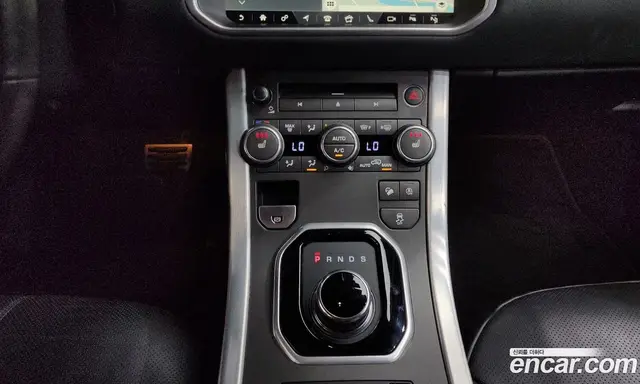 Land Rover Range Rover Evoque 2018 2.0 автомат (гидро), миниатюра 9 Land Rover Range Rover Evoque 2018 2.0 автомат (гидро), миниатюра 9