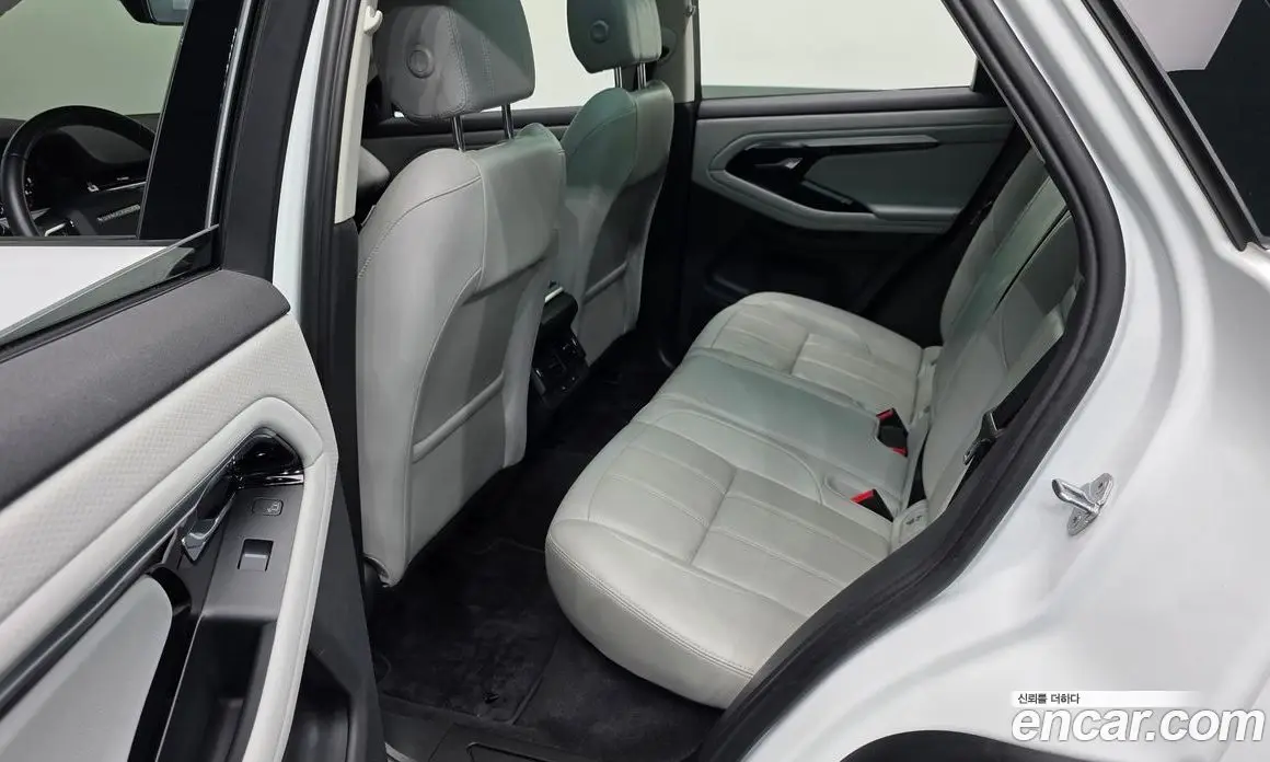 Land Rover Range Rover Evoque 2021 2.0 автомат (гидро), фото 18