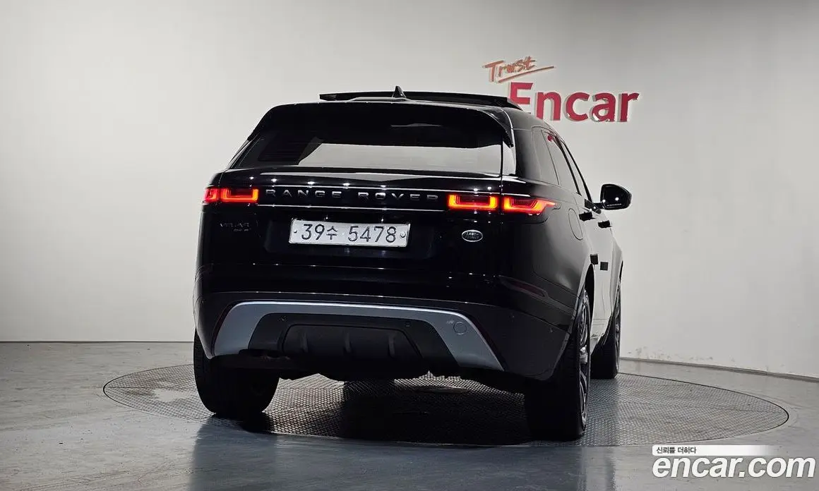 Land Rover Range Rover Velar 2018 2.0 автомат (гидро), фото 4 Land Rover Range Rover Velar 2018 2.0 автомат (гидро), фото 4