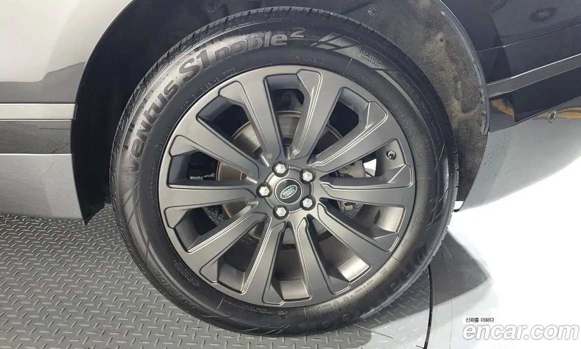 Land Rover Range Rover Velar 2018 2.0 автомат (гидро), фото 7 Land Rover Range Rover Velar 2018 2.0 автомат (гидро), фото 7
