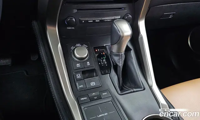 Lexus NX 2017 2.5 автомат (гидро), миниатюра 12