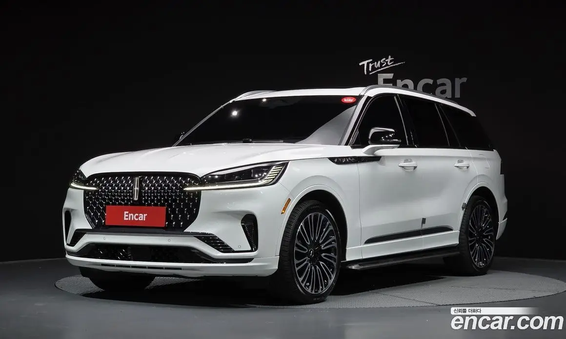 Lincoln Aviator 2025 3.0 автомат (гидро), фото 1 Lincoln Aviator 2025 3.0 автомат (гидро), фото 1