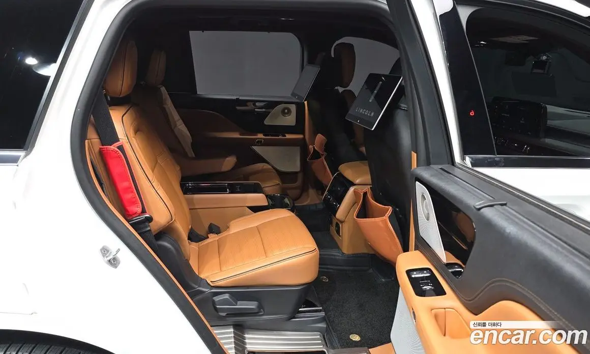Lincoln Aviator 2025 3.0 автомат (гидро), фото 18 Lincoln Aviator 2025 3.0 автомат (гидро), фото 18
