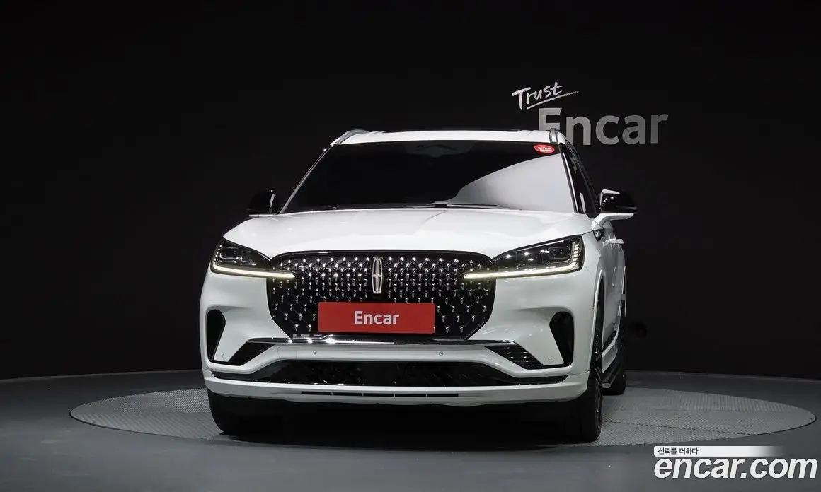 Lincoln Aviator 2025 3.0 автомат (гидро), фото 3 Lincoln Aviator 2025 3.0 автомат (гидро), фото 3