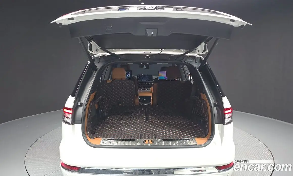 Lincoln Aviator 2025 3.0 автомат (гидро), фото 26 Lincoln Aviator 2025 3.0 автомат (гидро), фото 26