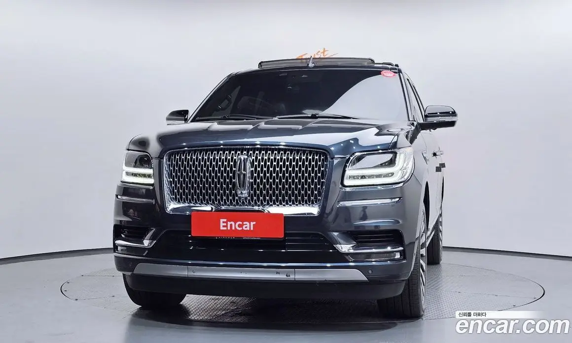 Lincoln Navigator 2021 3.5 автомат (гидро), фото 3 Lincoln Navigator 2021 3.5 автомат (гидро), фото 3