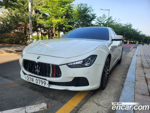 Maserati Ghibli 2015 3.0 автомат (гидро), миниатюра 1 Maserati Ghibli 2015 3.0 автомат (гидро), миниатюра 1