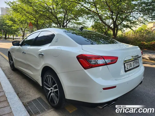 Maserati Ghibli 2015 3.0 автомат (гидро), миниатюра 2 Maserati Ghibli 2015 3.0 автомат (гидро), миниатюра 2