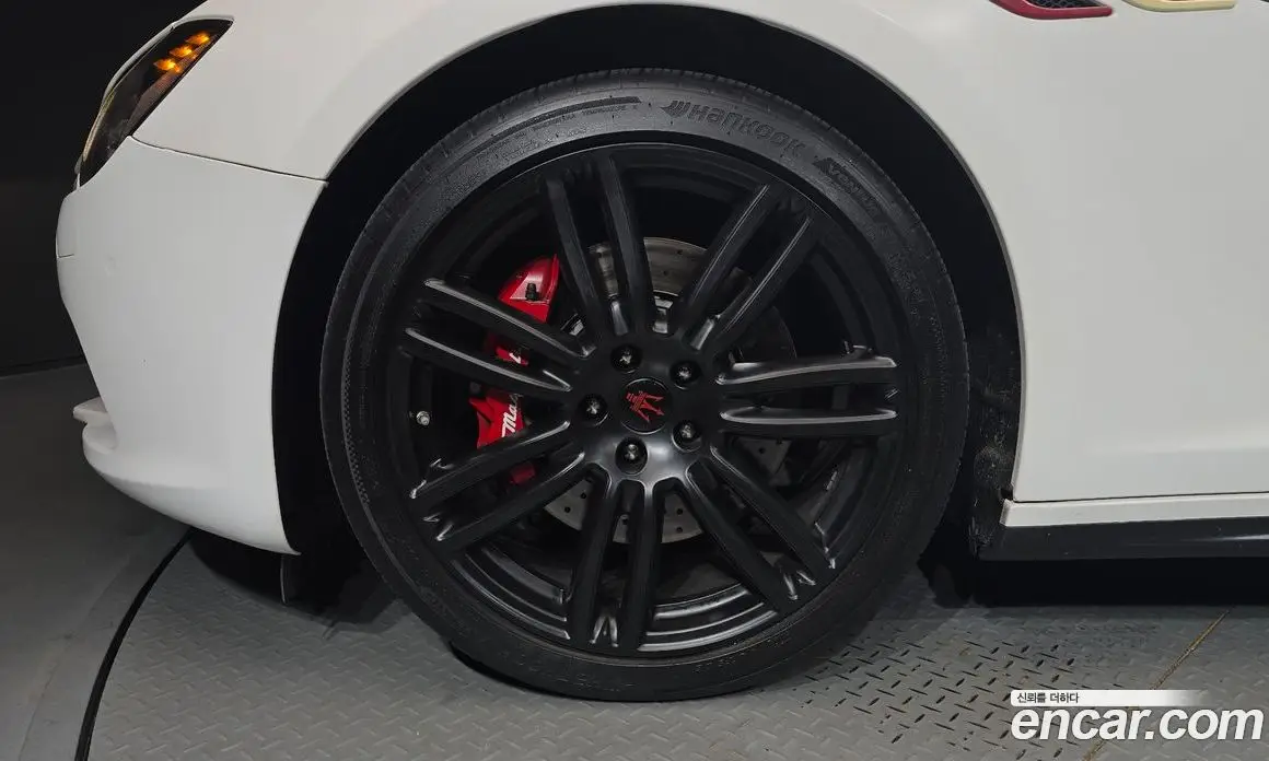 Maserati Ghibli 2016 3.0 автомат (гидро), фото 5 Maserati Ghibli 2016 3.0 автомат (гидро), фото 5